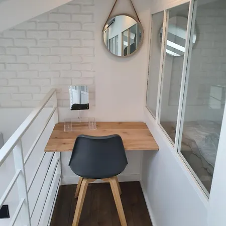 La 34 Tiny House With Sunny Terrace * 芒通