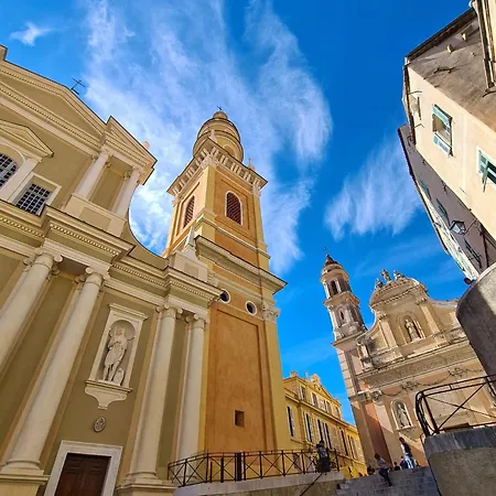 La 34 Tiny House With Sunny Terrace