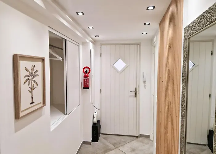 بيت للعطل La 34 Tiny House With Sunny Terrace *
