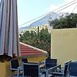 La 34 Tiny House With Sunny Terrace Holiday home *