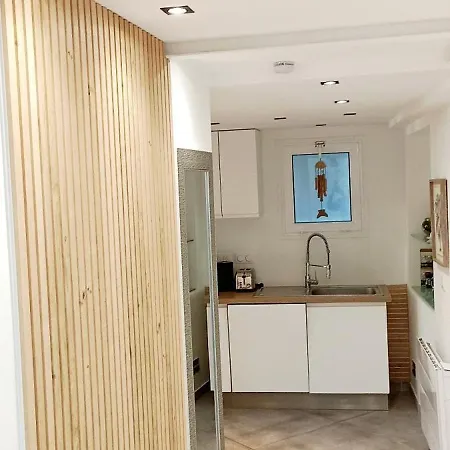 La 34 Tiny House With Sunny Terrace Dom wakacyjny