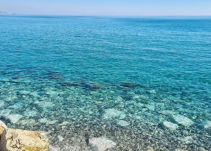 La 34 Tiny House With Sunny Terrace